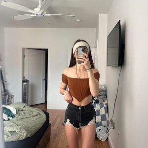 Shein Women's Brown and Black Crop-top